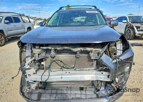 2020 Toyota Rav4 Xle z USA, uszkodzony, nr VIN JTMP1RFV0LD529447